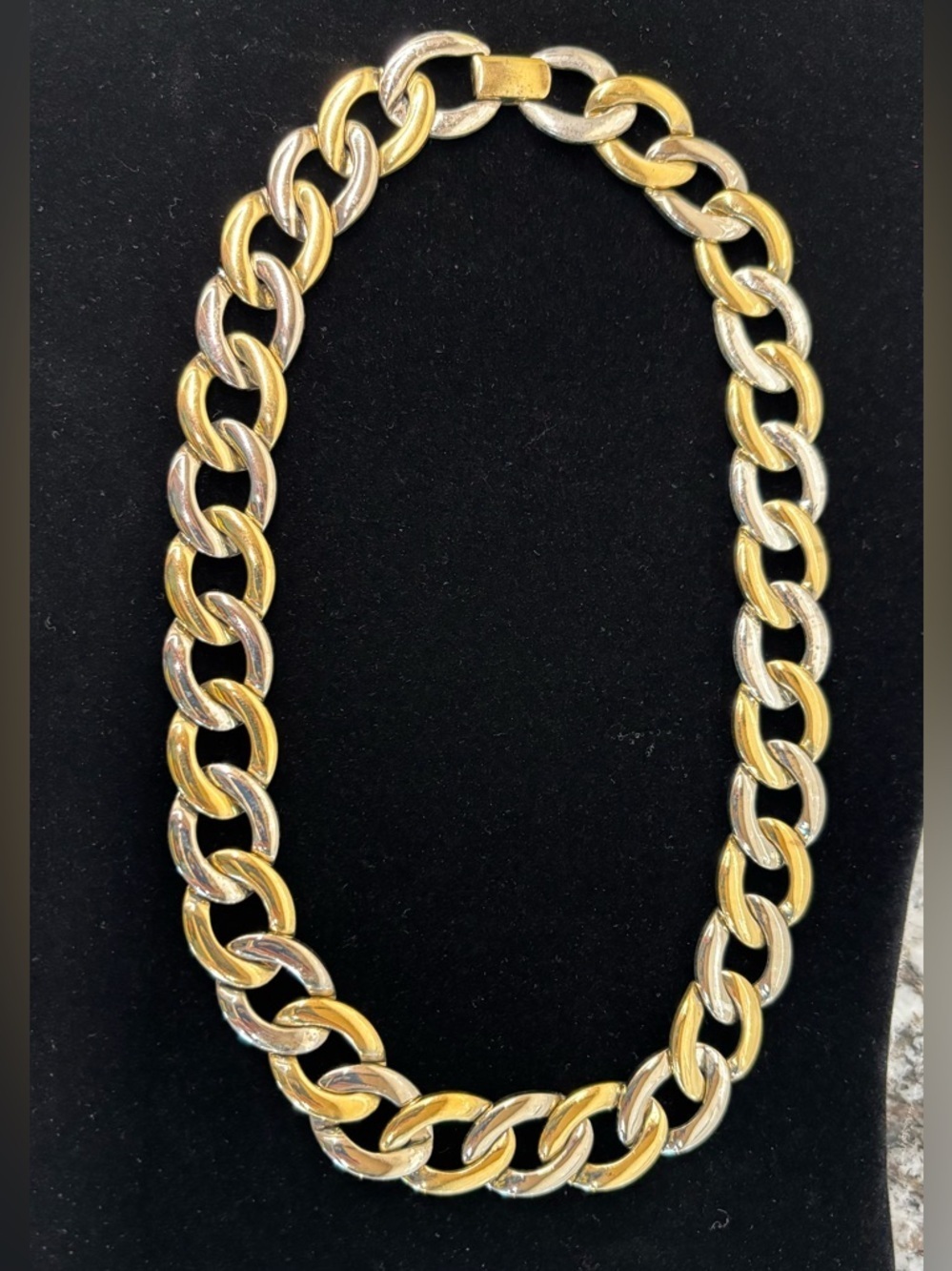NECKLACE (CHUNKY)